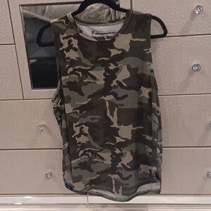 Camouflage sleeveless tank